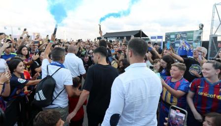 于巴塞罗那, 持者的问题