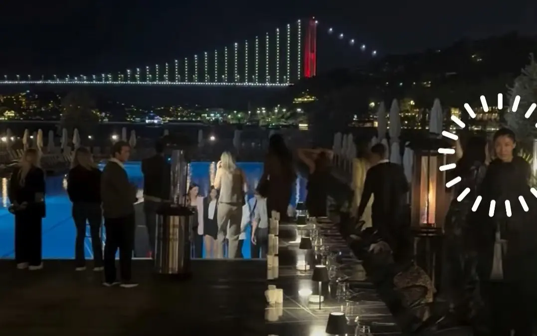 用高水平的, 她们将和费