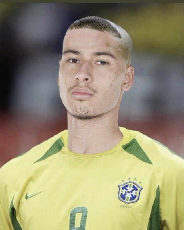 后卫托雷斯 后卫托雷斯